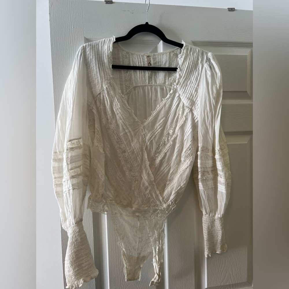 ❤️‍🔥EUCFree People Cream Lace Bodysuit
